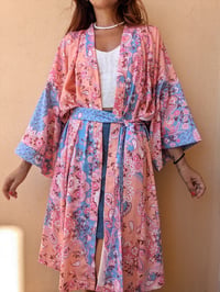 Image 1 of KIMONO PAISLEY PINK
