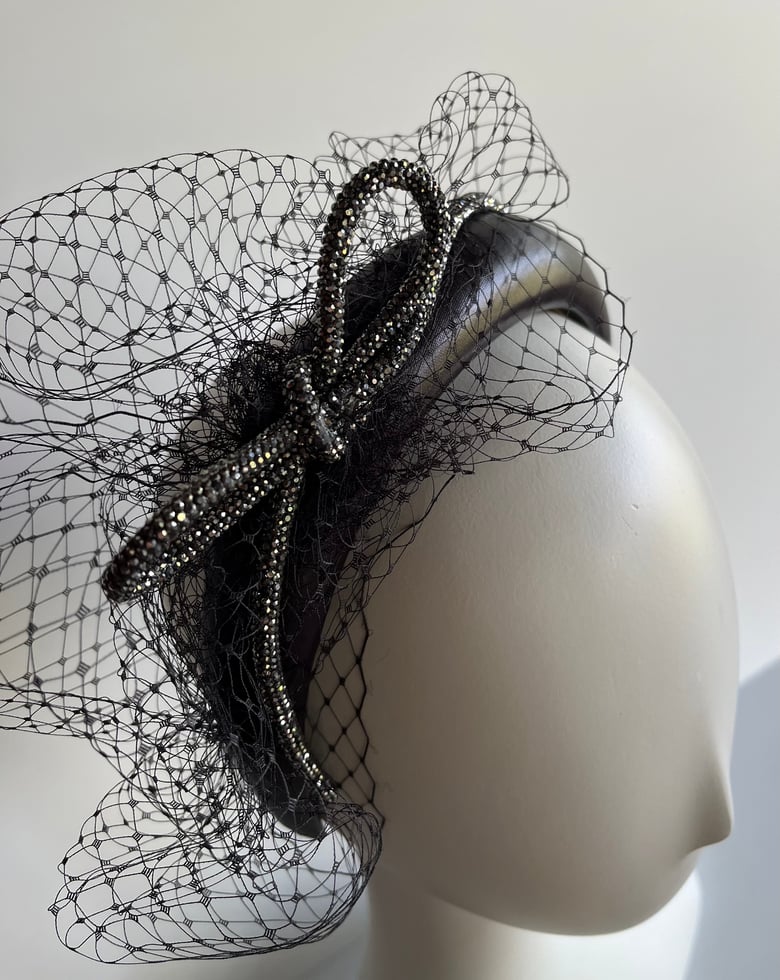 Image of Black headband w rhinestone bow