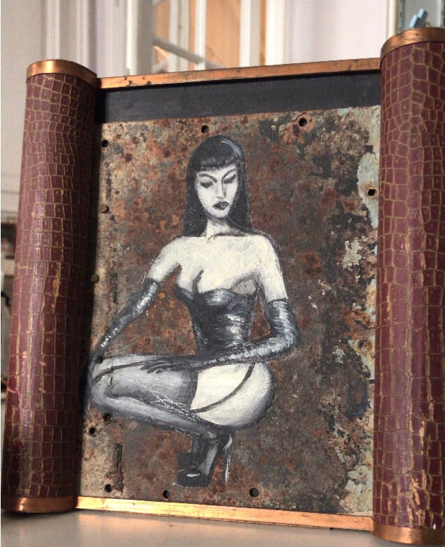 Image of Radio pin-up 