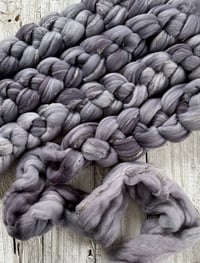 Image 1 of Shiver, on Spindelicious Tweed: 89% Shaniko Wool/6% Acrylic/5% Rayon