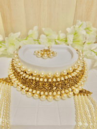 Image 5 of White and Gold Pearl Delight Kundan Set (choker, maala, earrings, tika)