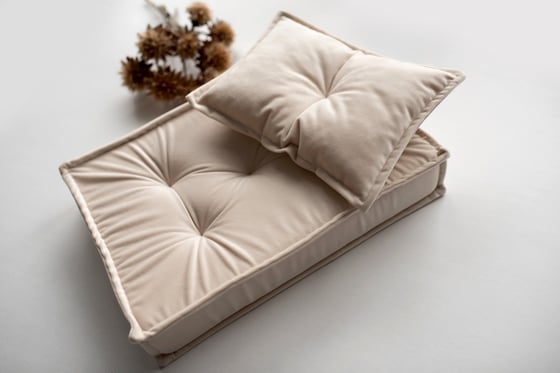 Image of Velvet mattress set 