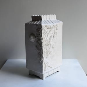 Image of Eucalyptus vase. (4238)