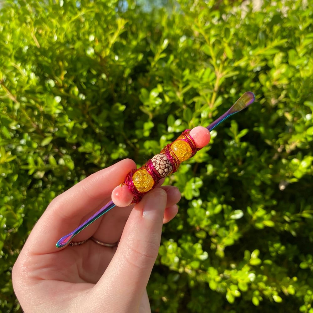 Image of pink lemonade dab tool