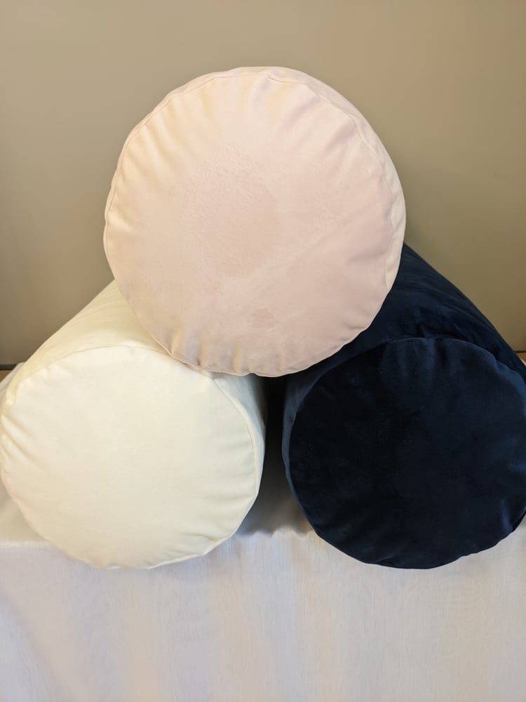 Image of Plush Velvet Pillow