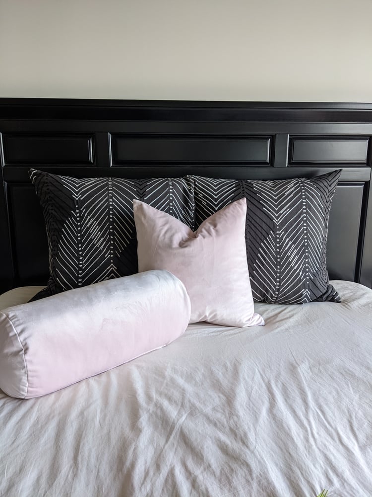 Image of Plush Velvet Pillow