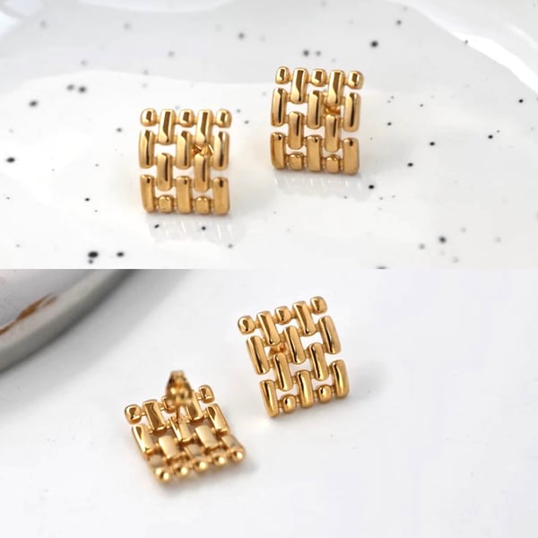 Image of Mesh Stud Earrings 