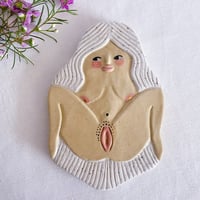 Image 1 of Curvy Girl Plate- Snow