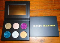 Netty Karma eyeshadow palette