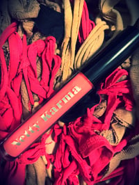 Netty Karma lipgloss