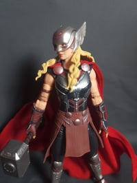 Image 2 of Marvel Legends Jane Foster Thor wired cape