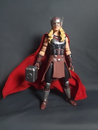 Image 1 of Marvel Legends Jane Foster Thor wired cape