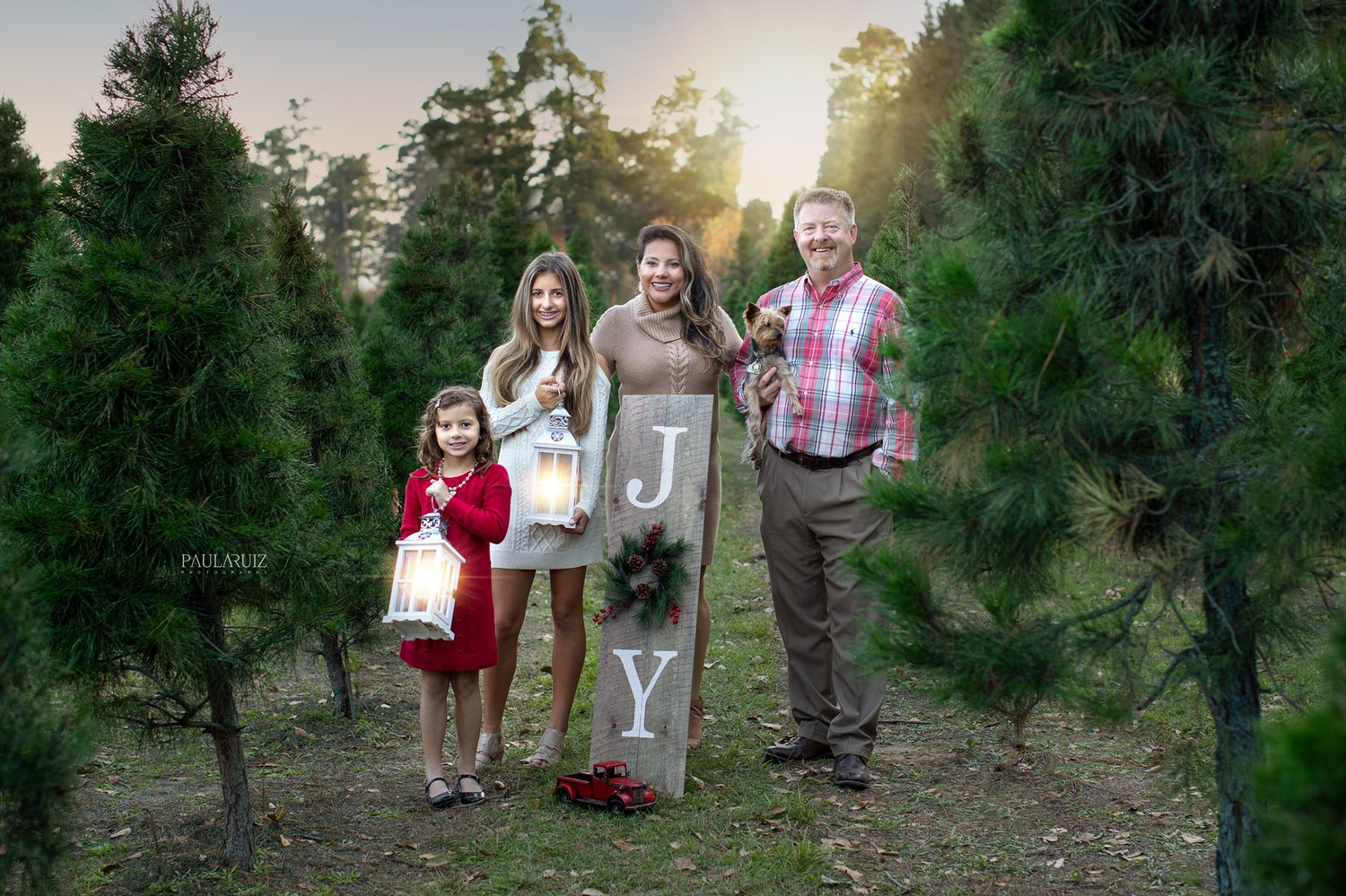 Image of Christmas Mini Sessions -  Tree Farm   ($100 booking fee)