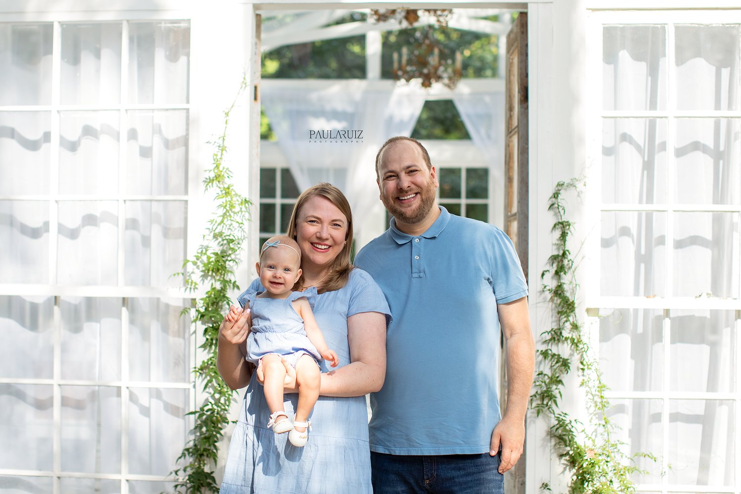 Image of Greenhouse family mini sessions - ($100 booking fee)