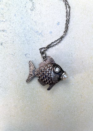 Image of   Vintage Sterling Silver Fish Pendant & Chain 