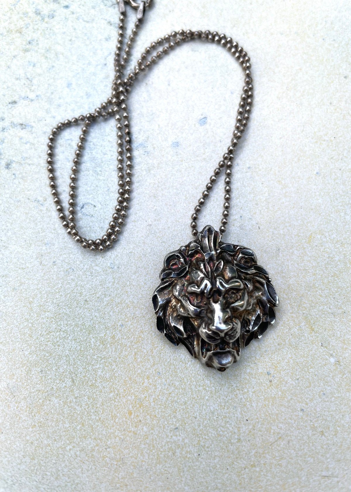 Image of Vintage Sterling Silver Lion head Pendent & Chain 