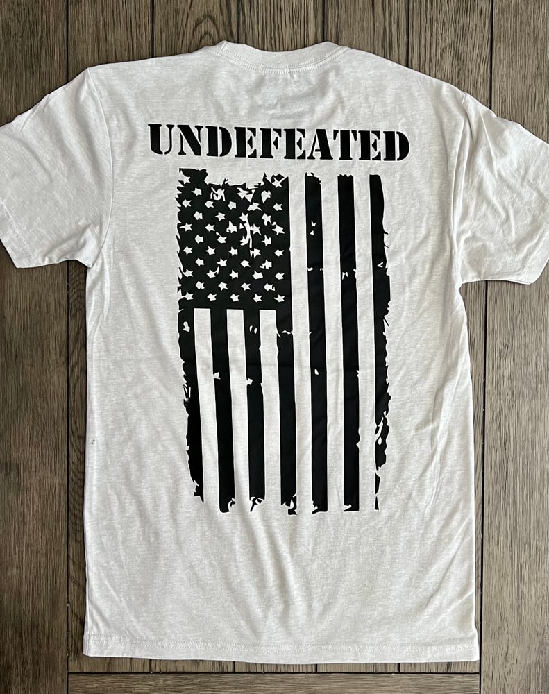 Image of "UNDFEATED 2.0" CREW NECK - SAND