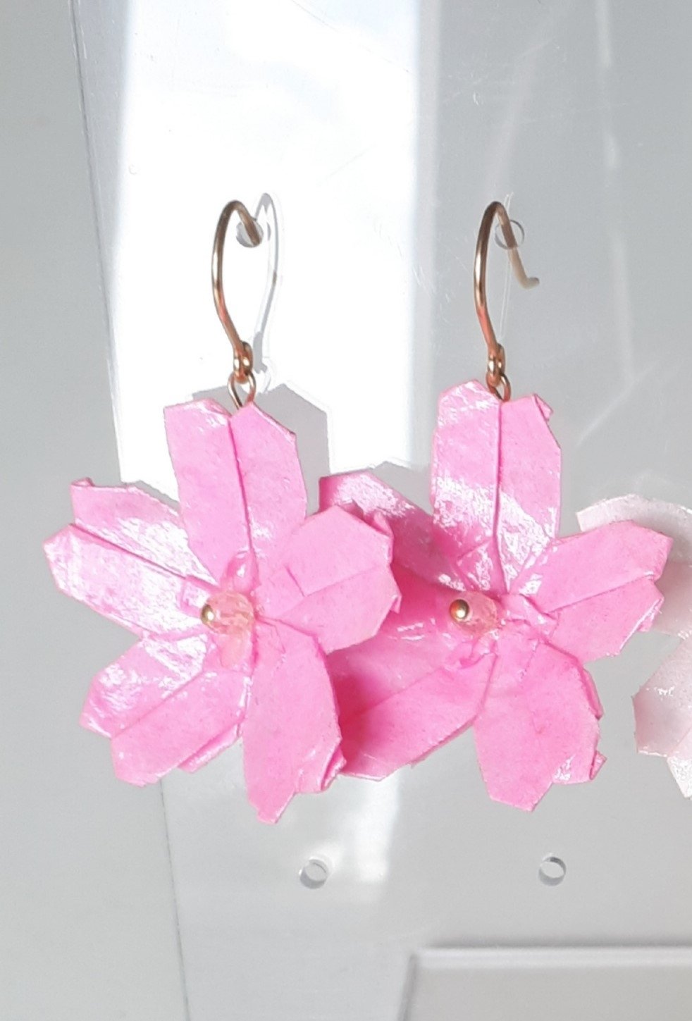 Boucles d’oreilles origami papier rouge - Parapluies de Boucles d’oreilles origami papier rouge - Parapluies de