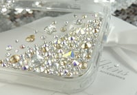 Image 5 of Cascade Gold with Hearts & Butterflies
