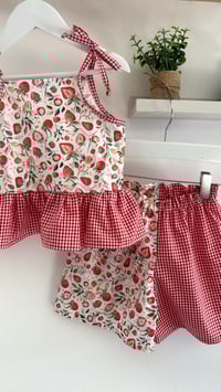 Image 2 of Strawberry set 6-7y