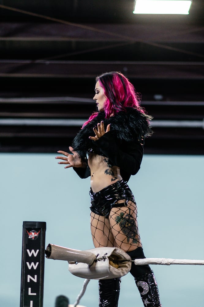 Image of 8x10- Turnbuckle