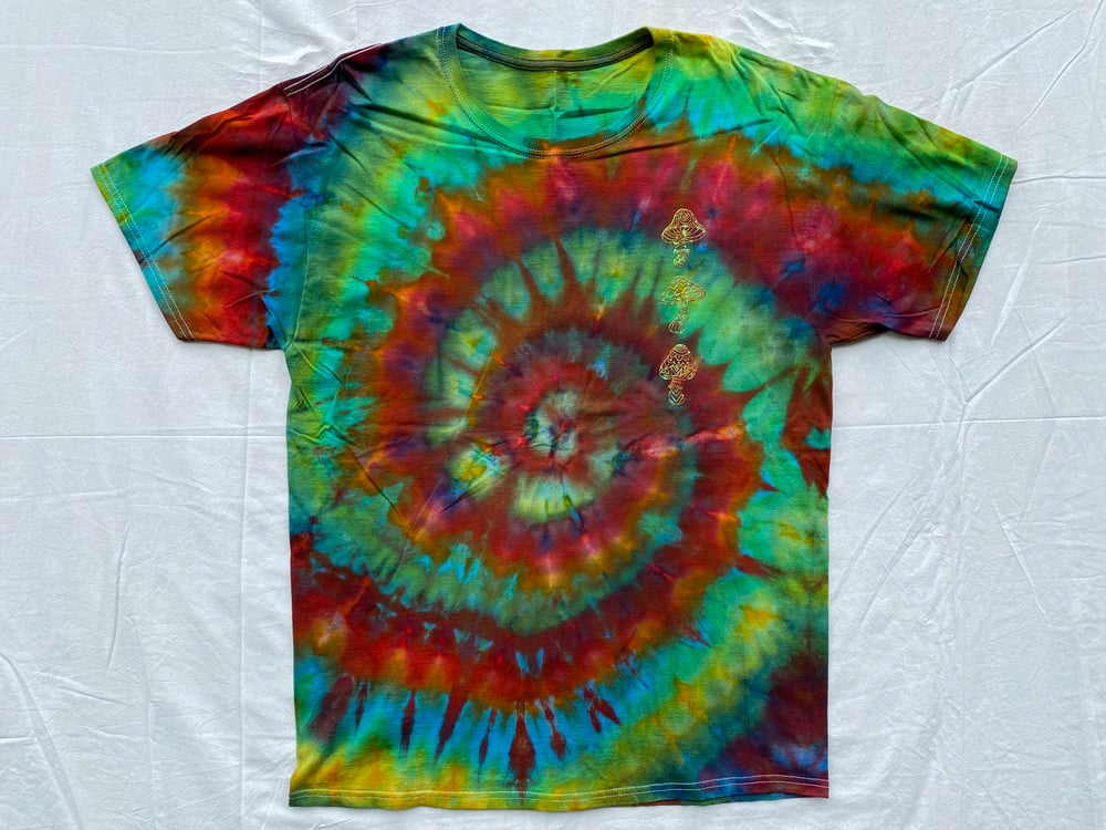 Large Tie Dye with Holographic Mushies