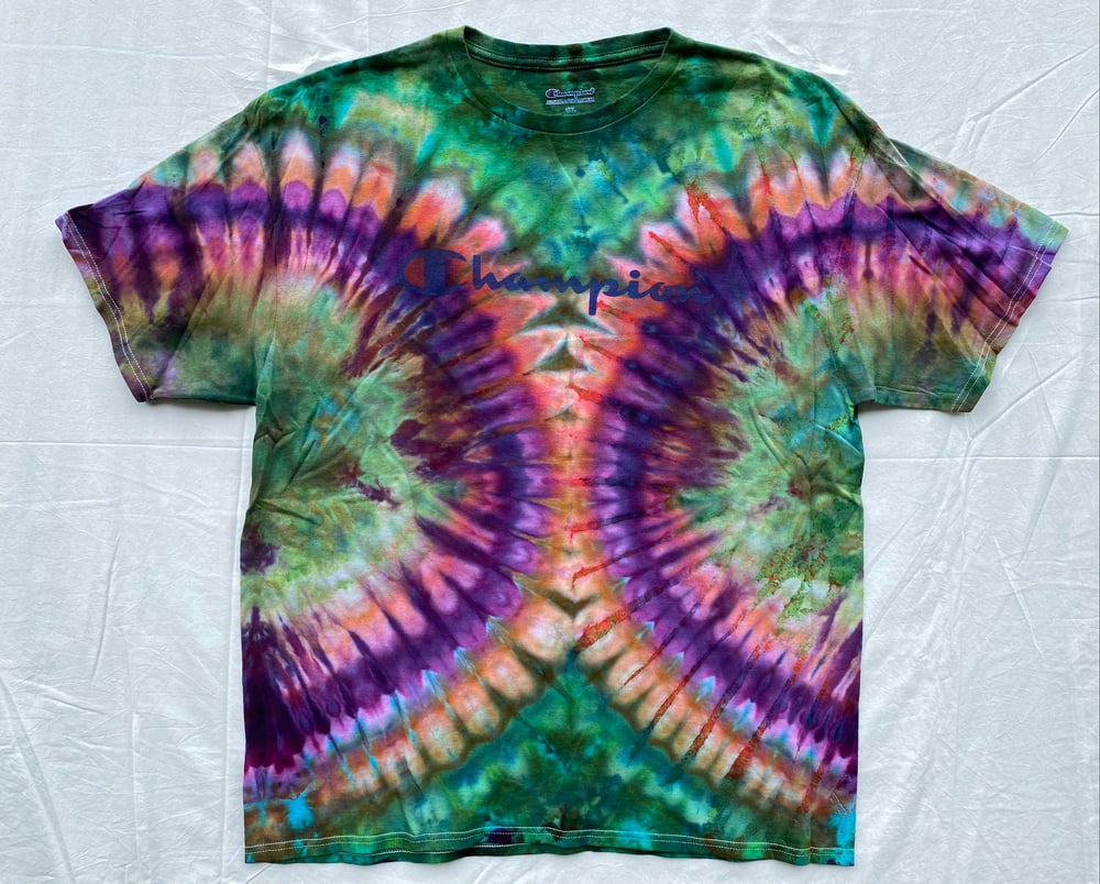 1XL Champion Tie Dye