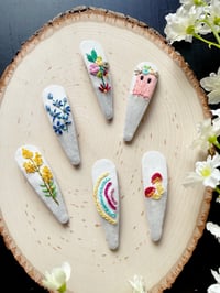 Set of 2 - Floral Embroidered Snap Clips, Floral Snap Clip, Gift for Girl, Linen Snap Clip