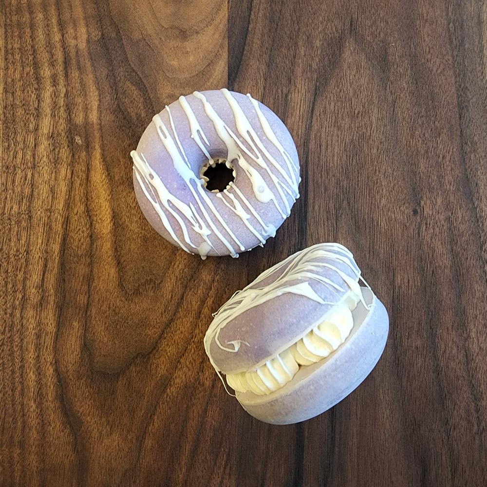 Black Raspberry Vanilla Donut