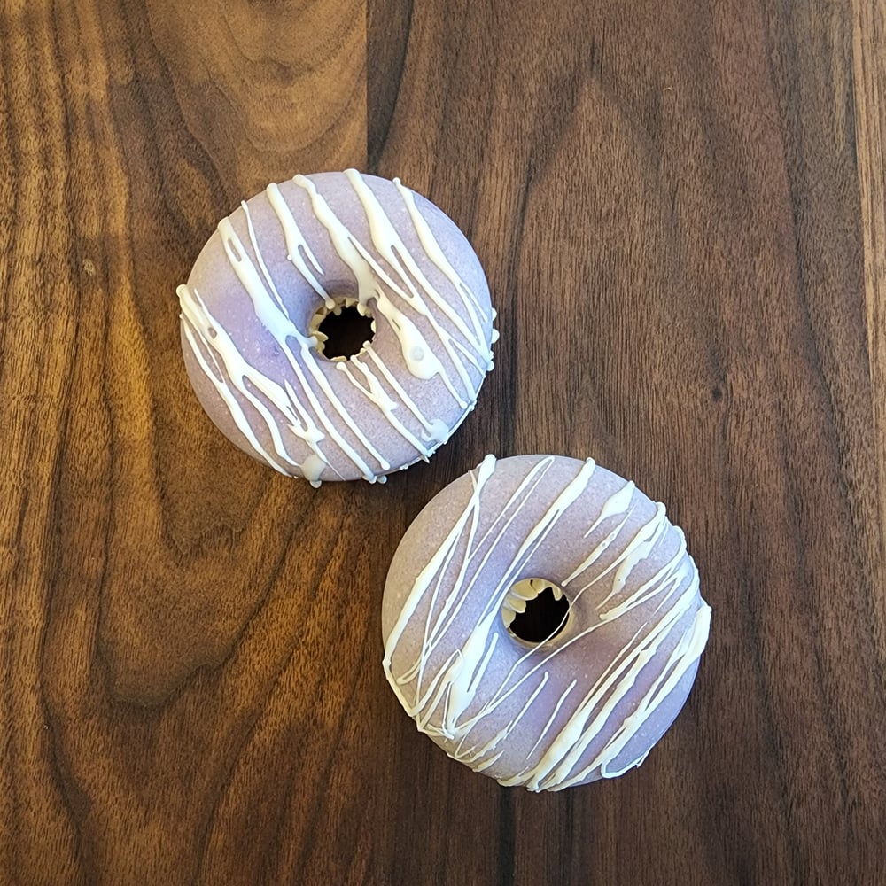 Black Raspberry Vanilla Donut
