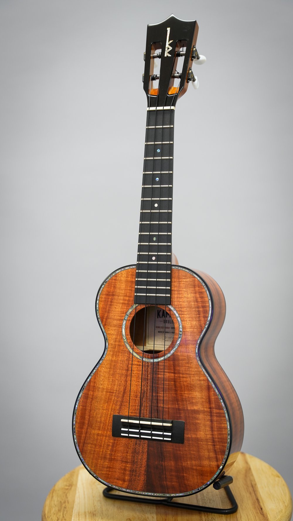 Image of Kamaka HF-2D2I Slothead Deluxe 2 Concert #211074