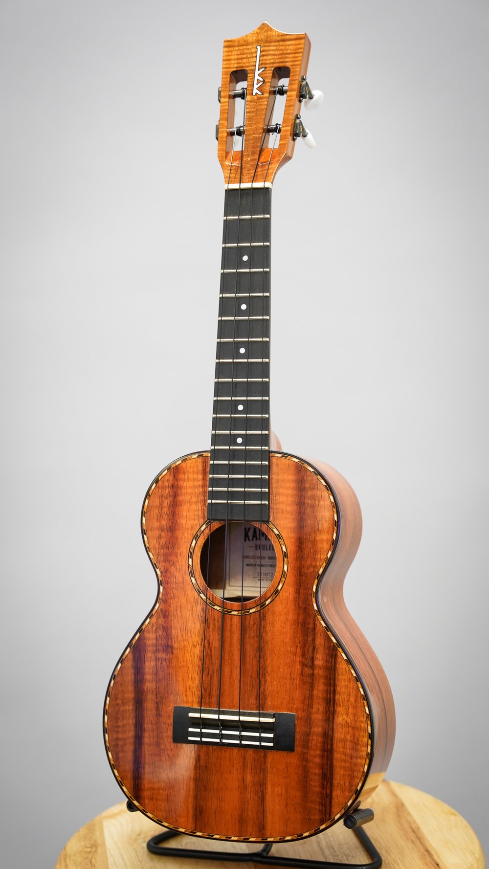 Image of Kamaka HF-2DI Slothead Deluxe Concert #211072