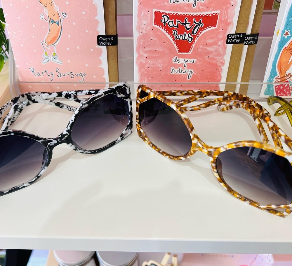 Image of 70s inspired sunnies 