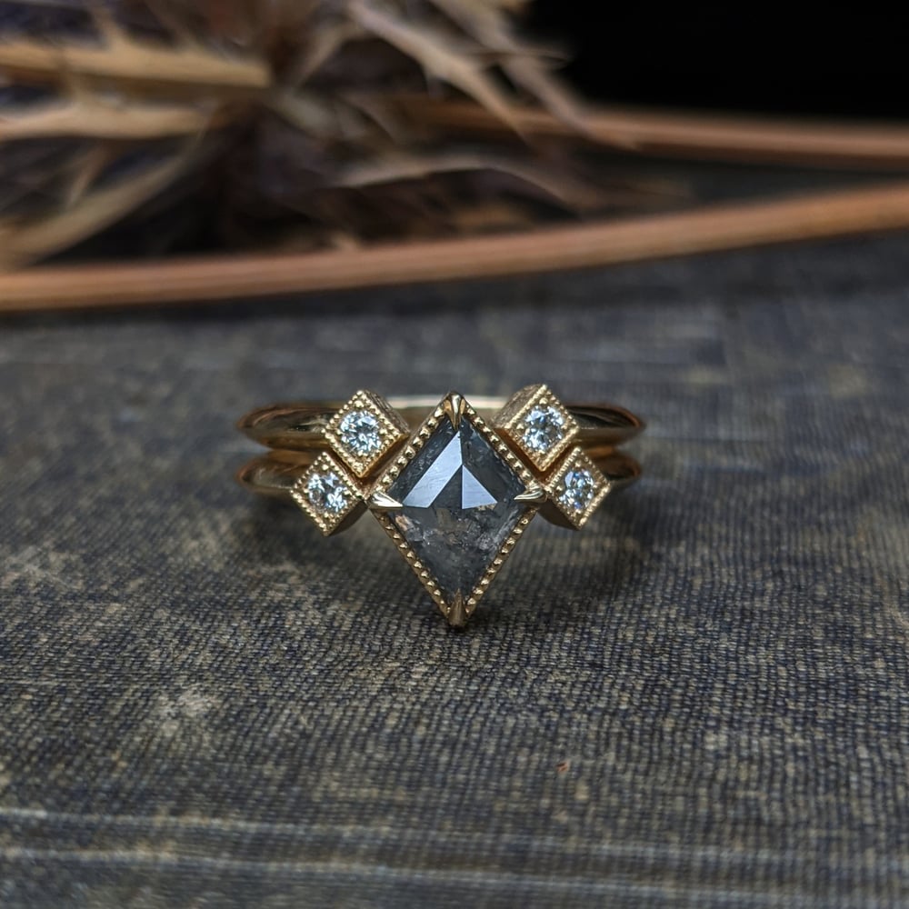 Image of Lizzy Ring Set