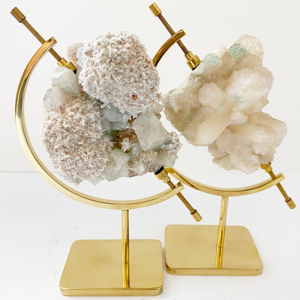 Image of Zeolite no.92 + Brass Arc Stand