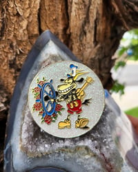 Steamboat Billy (Classic) Pin
