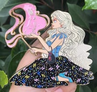 Glam Luna Variant