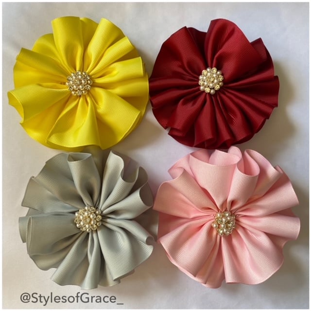 Image of Small Signature Brooch-Solid Colors 