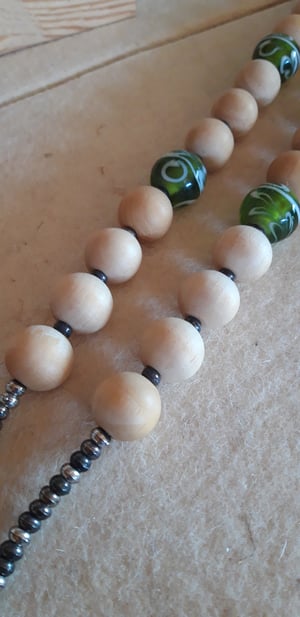 Image of COLLARET DE FUSTA I VIDRE VERD