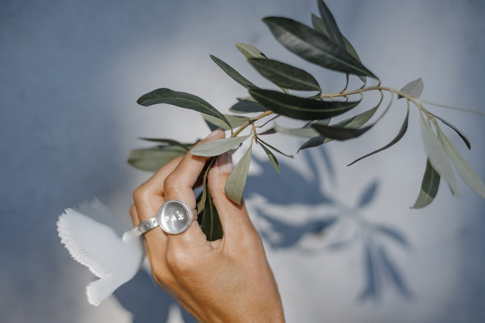 Image of ''Peace'' silver ring with rock crystal · PAX ·