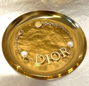 Image of DIO(R)EVOLUTION Gold With White Resin Pearls Bracelet 