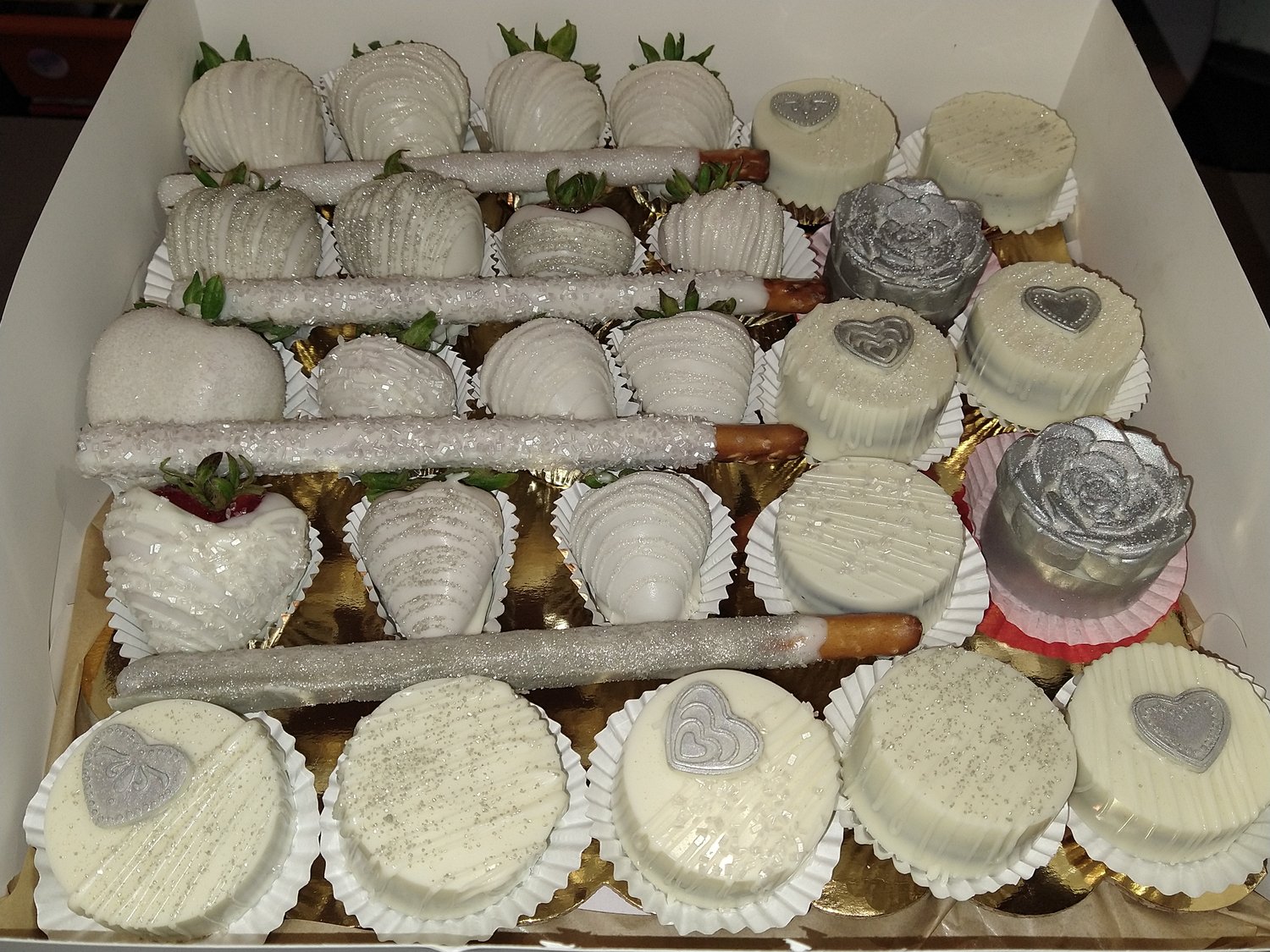 Image of Custom Dipped Fruit
