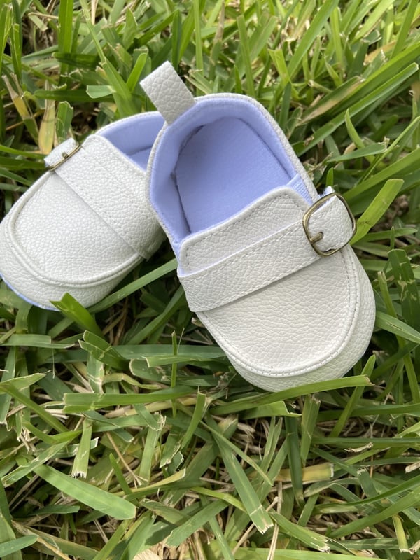 Image of White Leather Soft Shoes