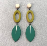 long drop green earrings