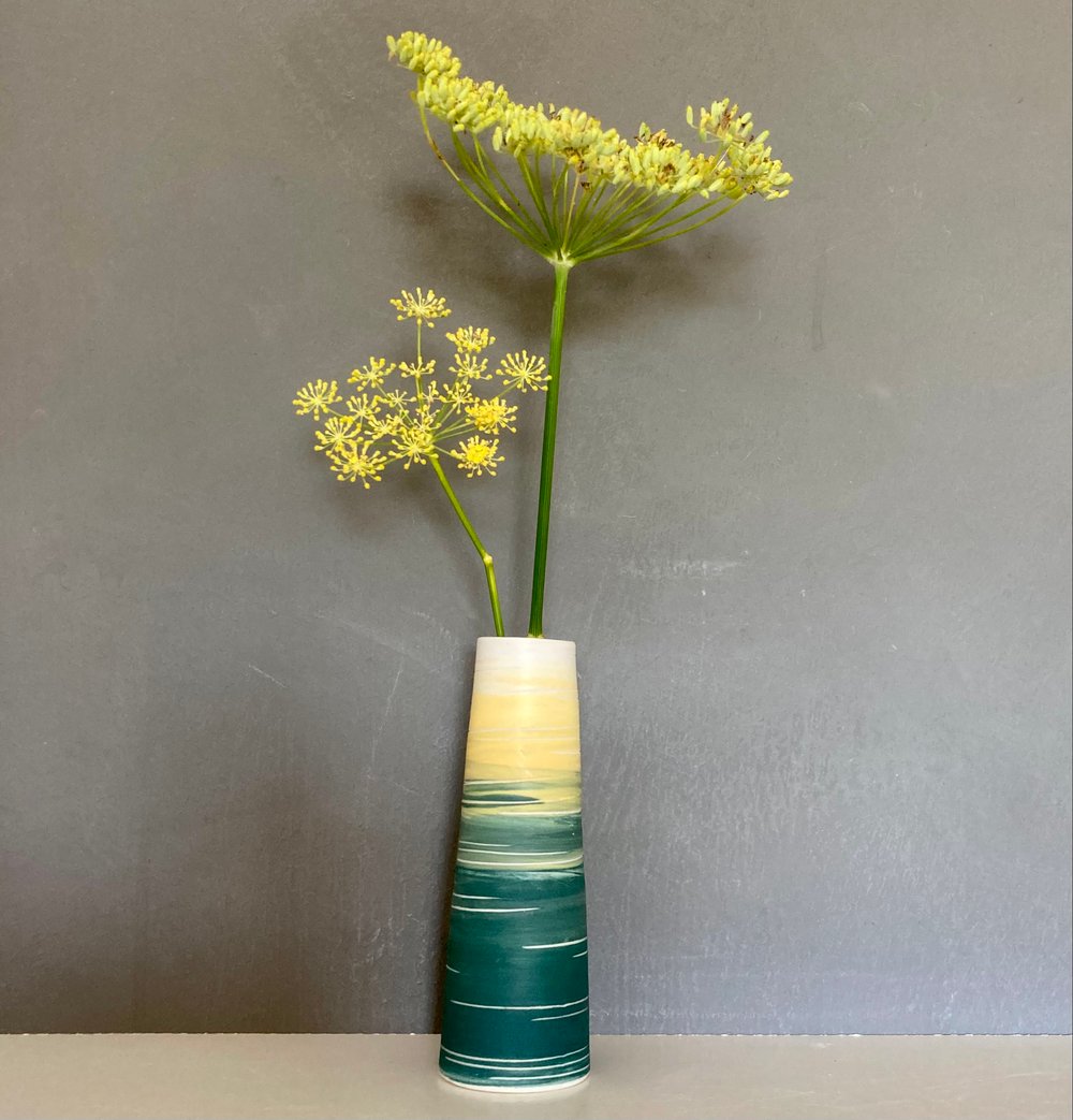 Image of GREEN AURORA STEM VASE