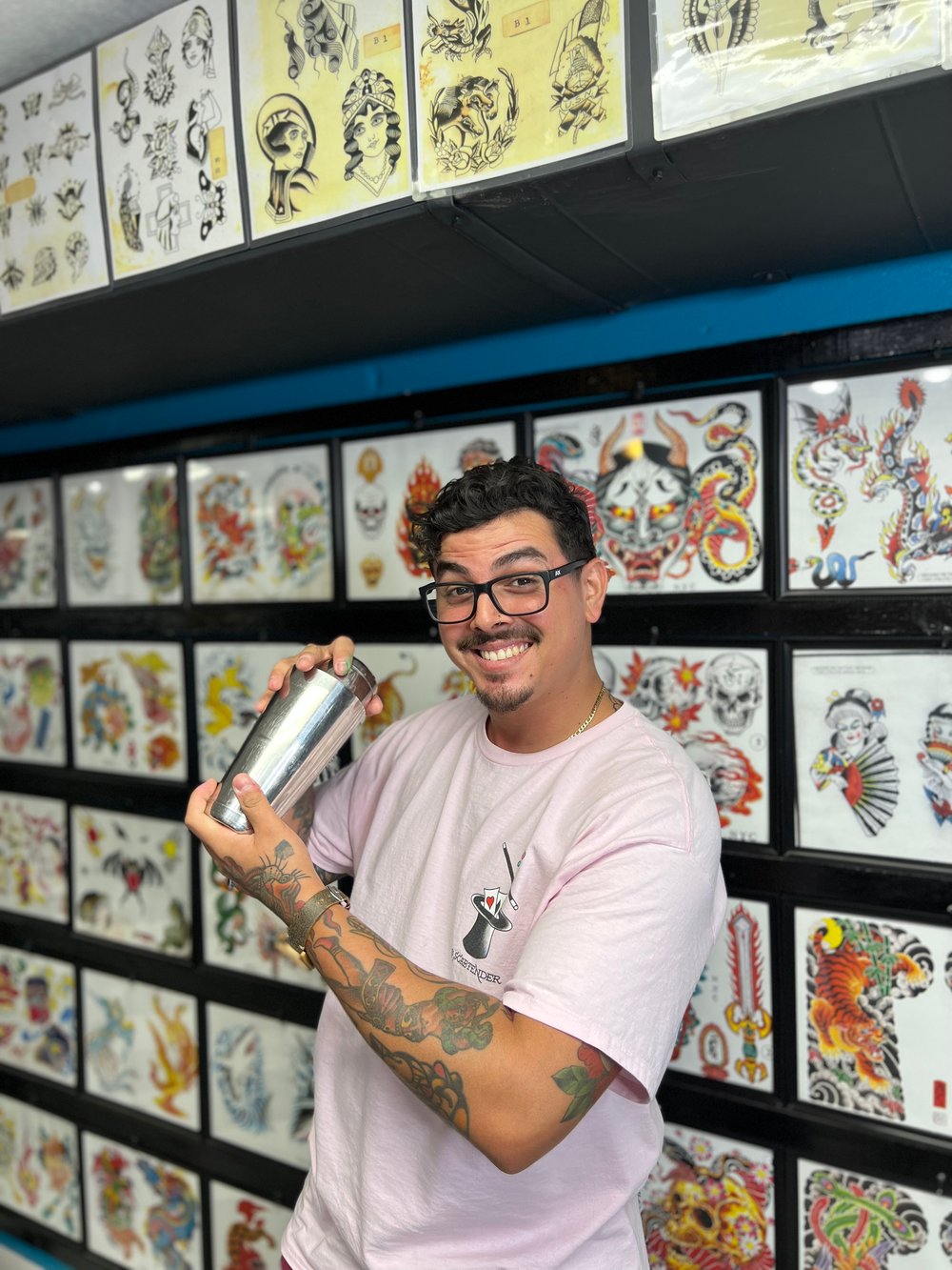 Senzala Tattoo Scabtender Magic Mudra Bunny T-Shirt