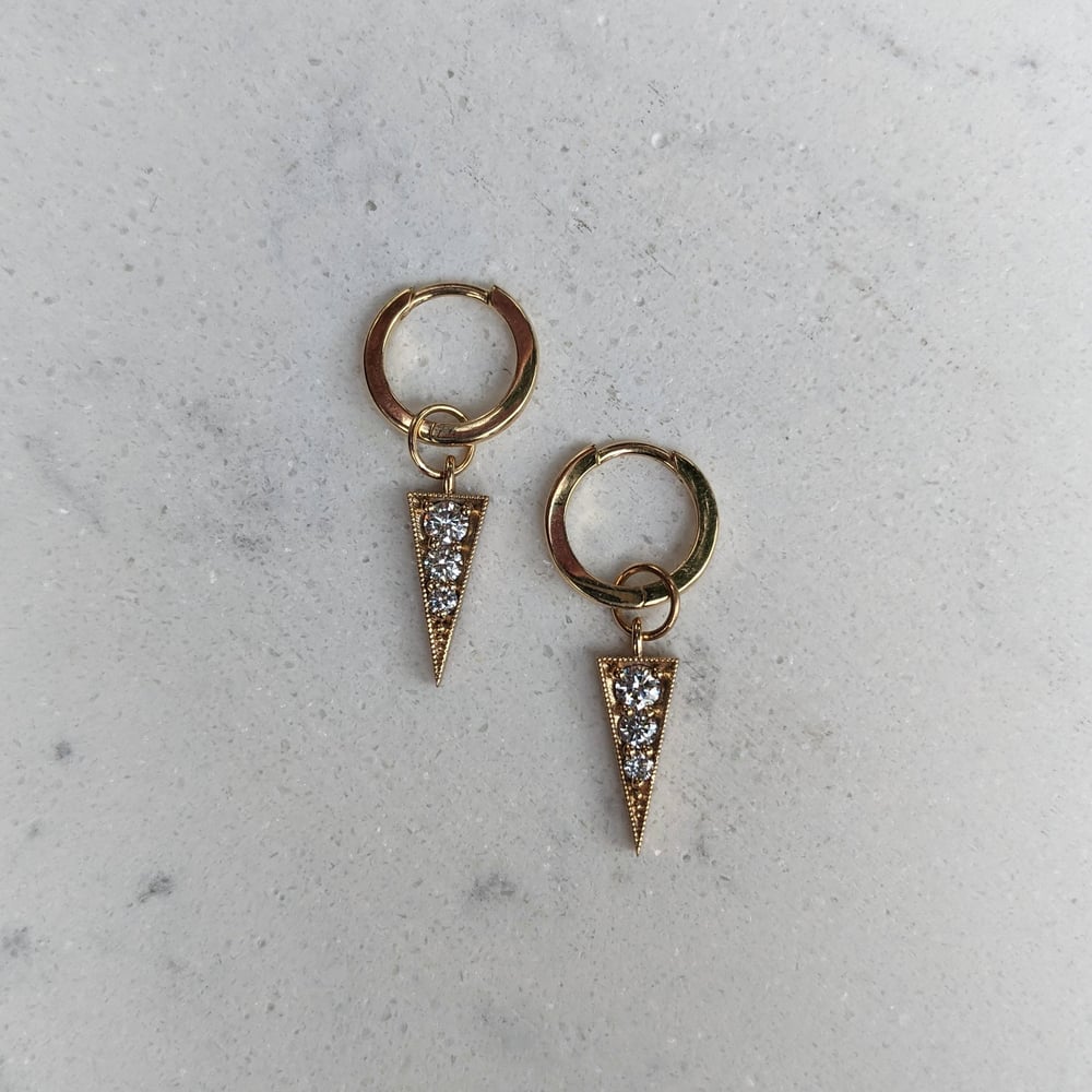 Image of Elva Hoops, 14k