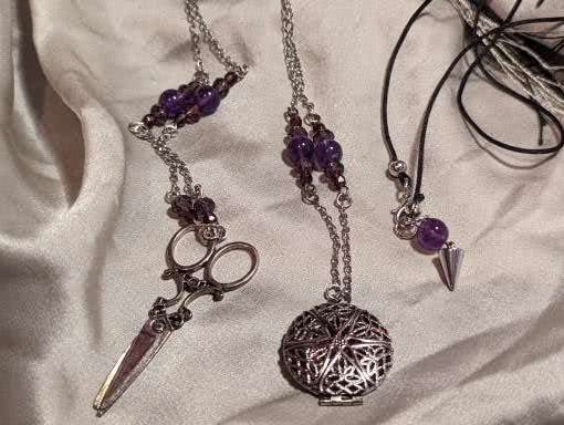 Dowsing Pendulums Image 3