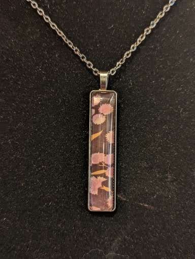 Floral Glass Necklaces Image 4