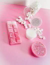 - Marshmallow & Pink lychee -